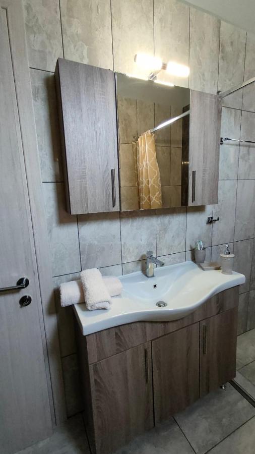 Appartement Γιώργος Και Εύα à Karianí Extérieur photo